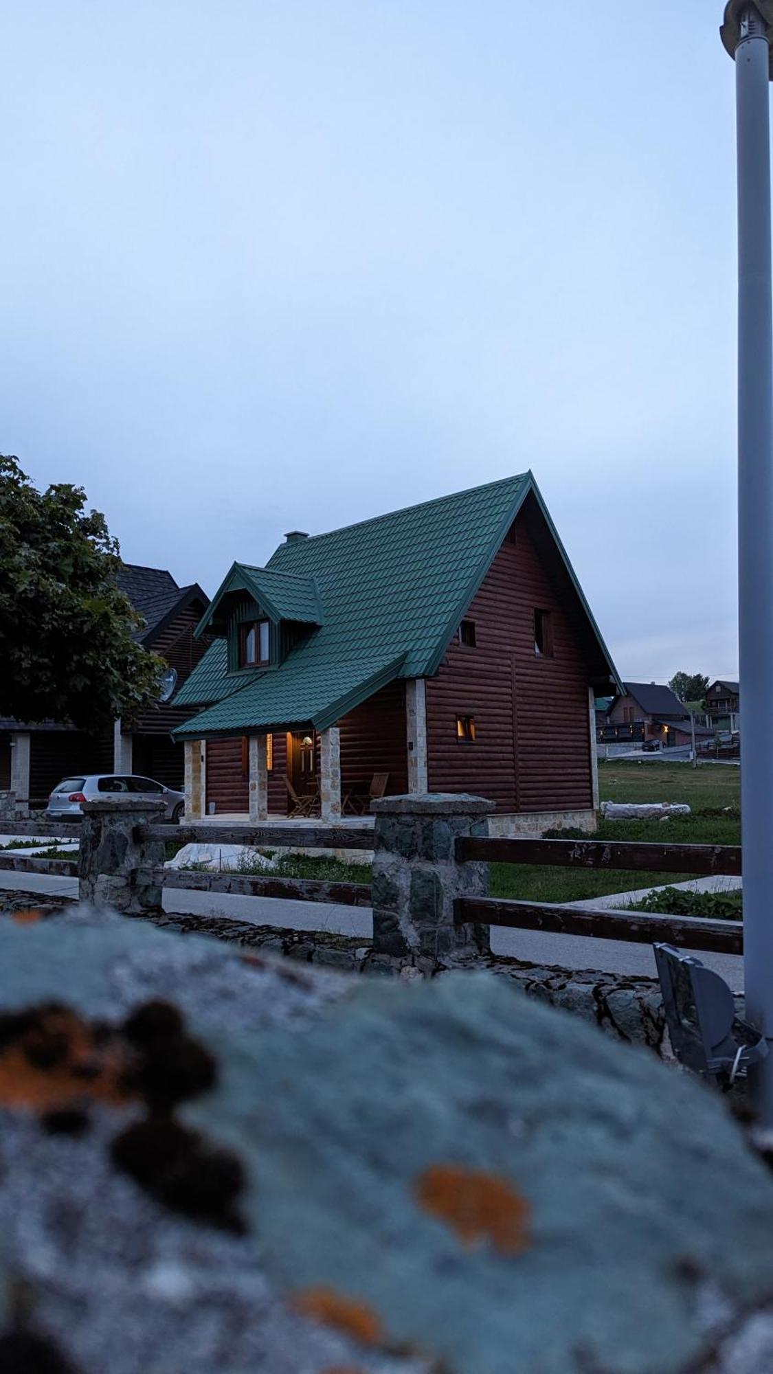 Апартаменты Mountain Haven Deluxe Жабляк Экстерьер фото